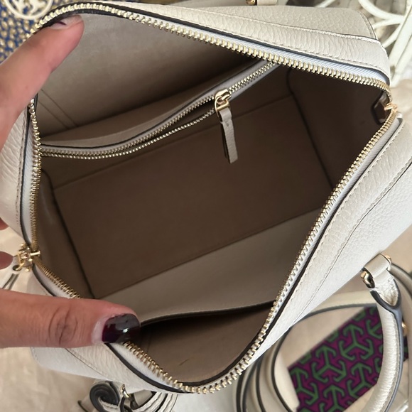 Brand new Tory Burch Thea small satchel new ivory - Picture 7 of 11